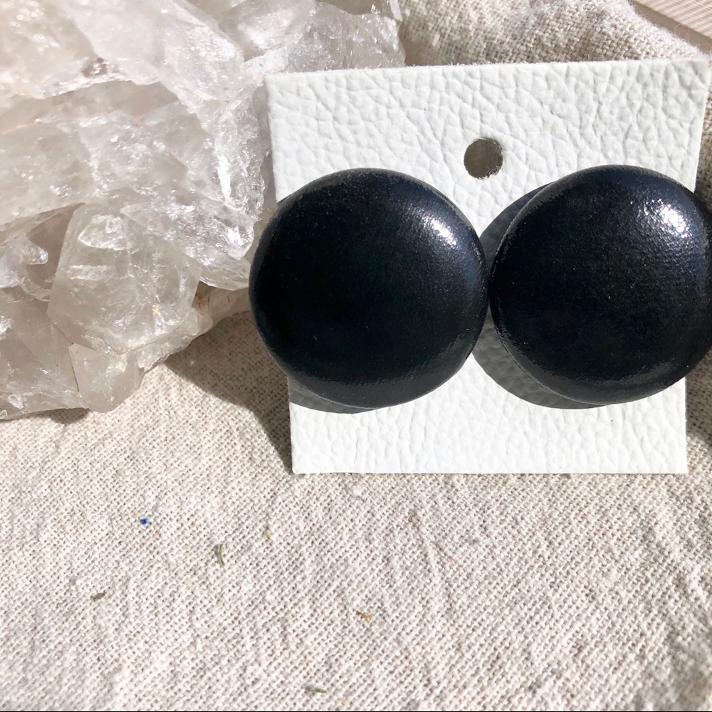 🍋 3/$25 unique vintage button earrings